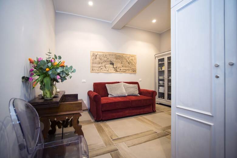 Rome Frattina 27