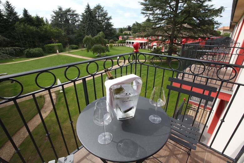 Hotel Les Maritonnes Park & Vineyard
