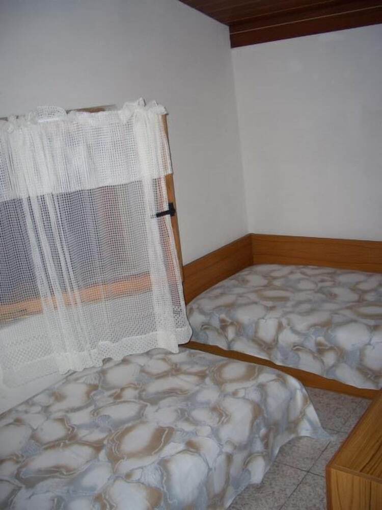 Aparthotel Vis Apartments