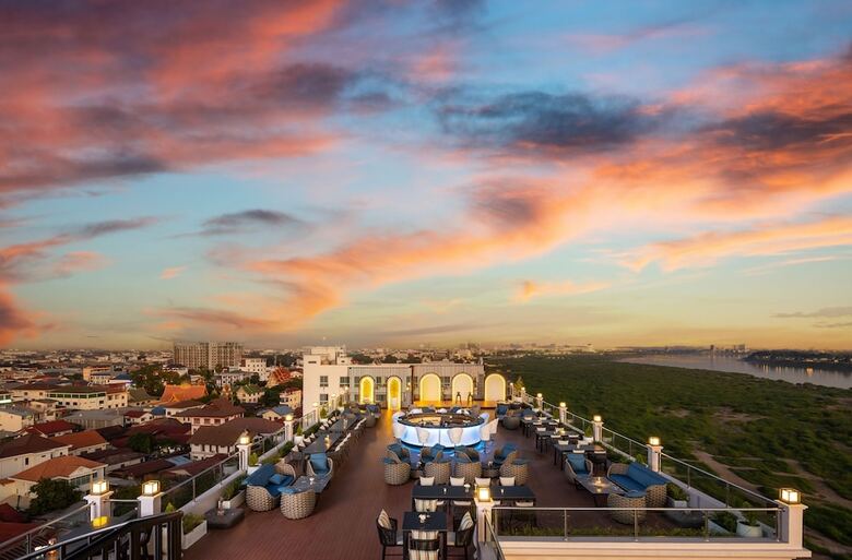 Eastin Hotel Vientiane