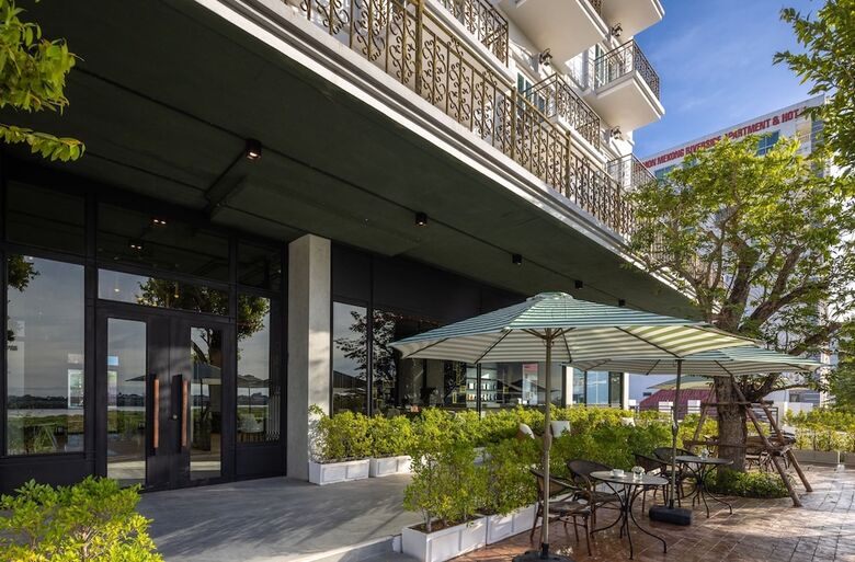 Eastin Hotel Vientiane