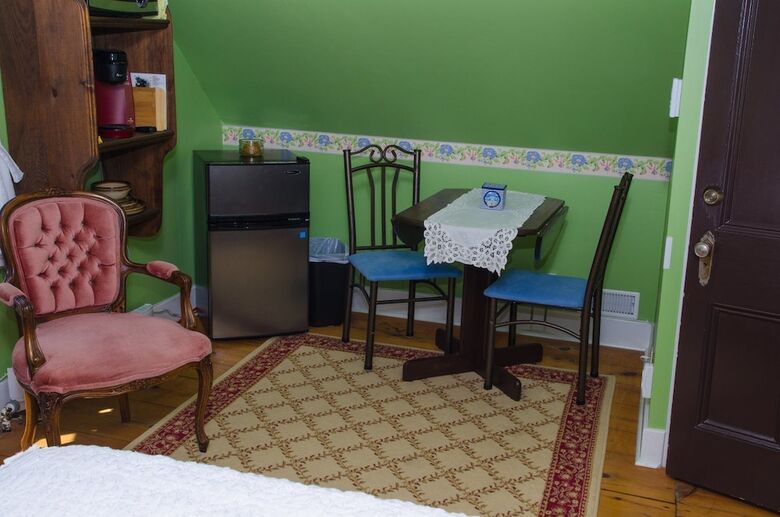 Bed & Breakfast � La Vieille Maison Fradet