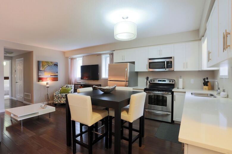 Boardwalk Homes - Executive Guest Rooms & Townhomes