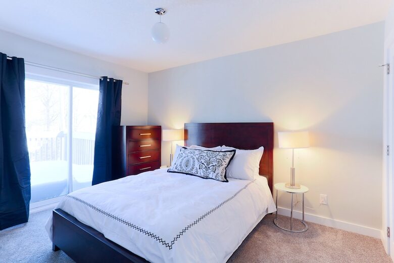 Boardwalk Homes - Executive Guest Rooms & Townhomes