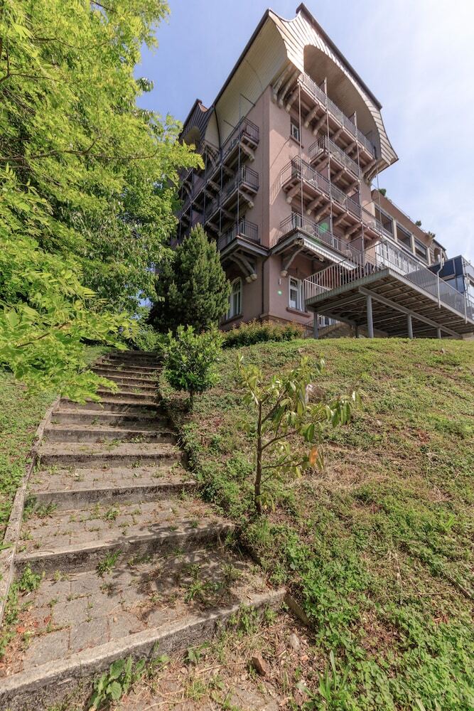 Hotel H�tel Pr�alpina
