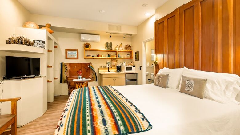 Tubac Country Inn