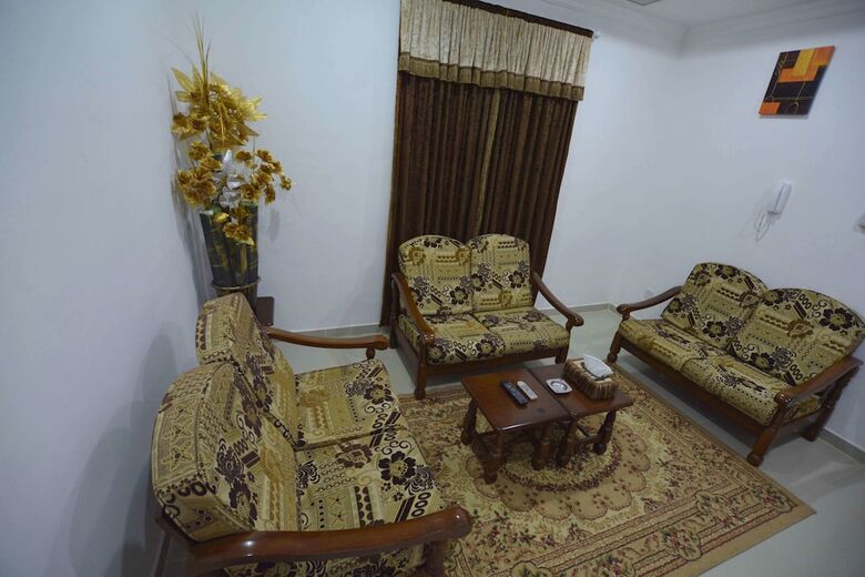 Aparthotel Leader Apartments 1