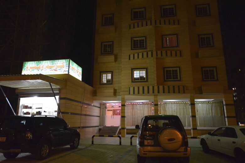 Aparthotel Leader Apartments 1