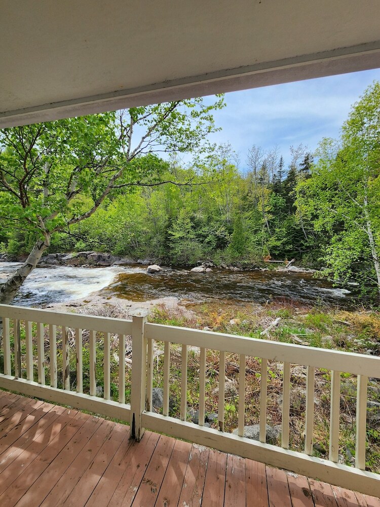 Hotel Motel Les Chalets Bo-fleuve