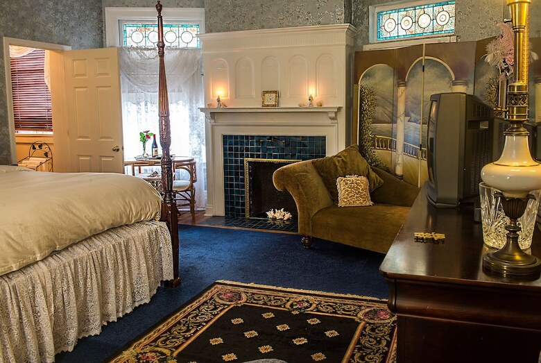 Bed & Breakfast Boggs Mansion