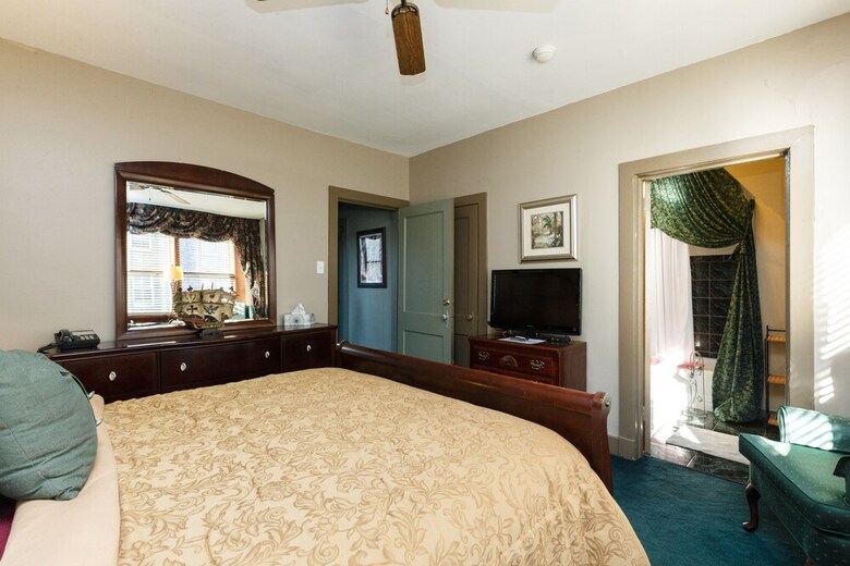 Bed & Breakfast Boggs Mansion