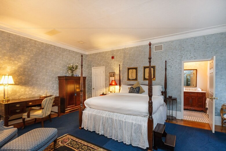 Bed & Breakfast Boggs Mansion