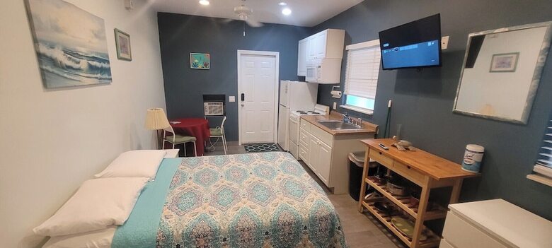 The Coral House Motel