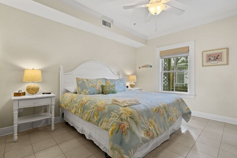 Hotel Bay Town Inn