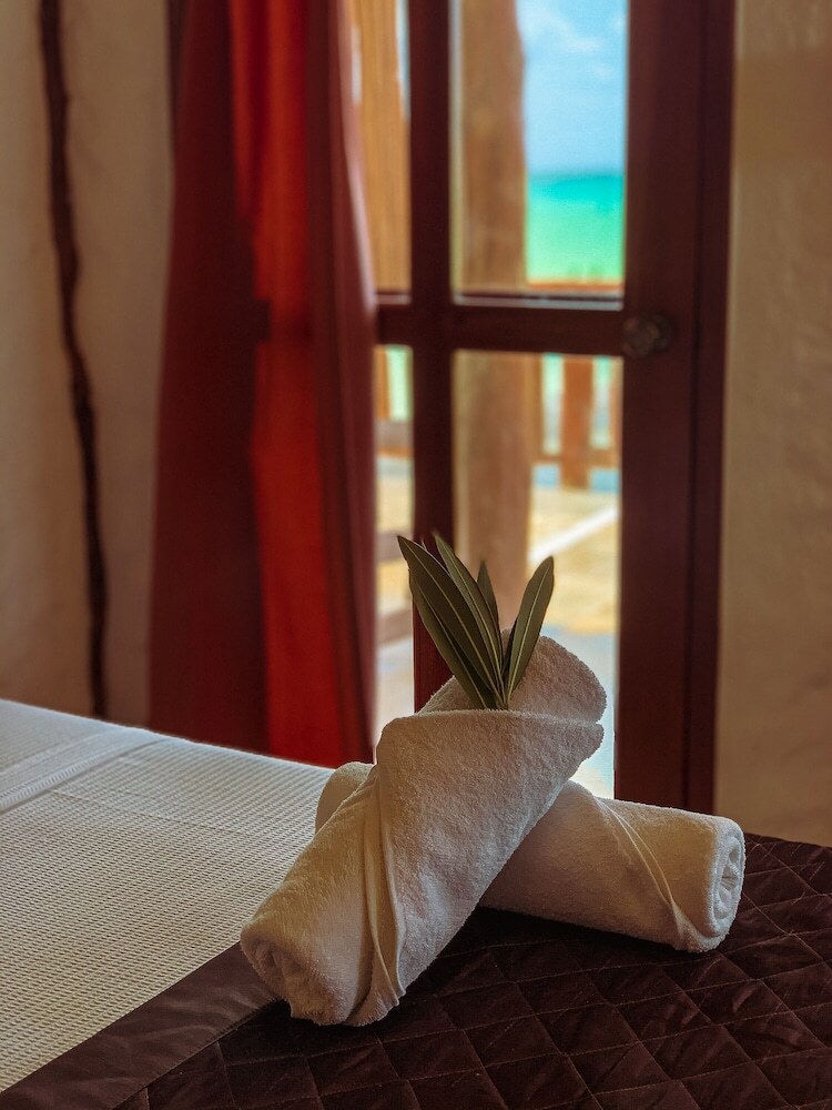 Hotel Golden Paradise Beach