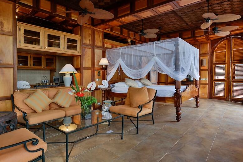 Caille Blanc Villa & Hotel - Adults Only