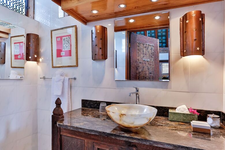 Caille Blanc Villa & Hotel - Adults Only