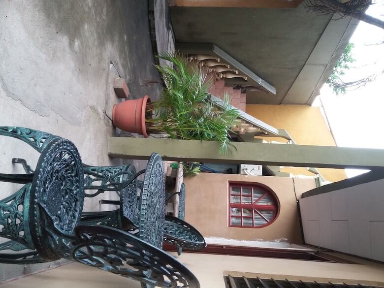 Hotel Cabinas Madeleine