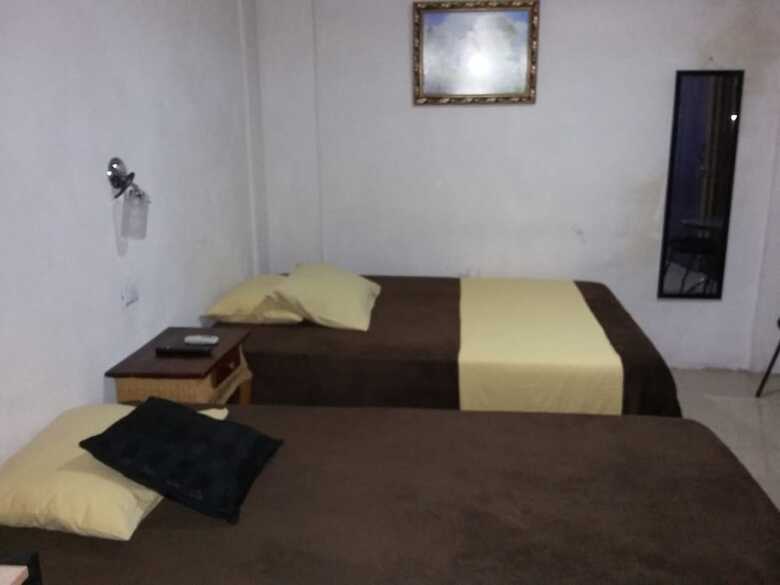 Hotel Cabinas Madeleine