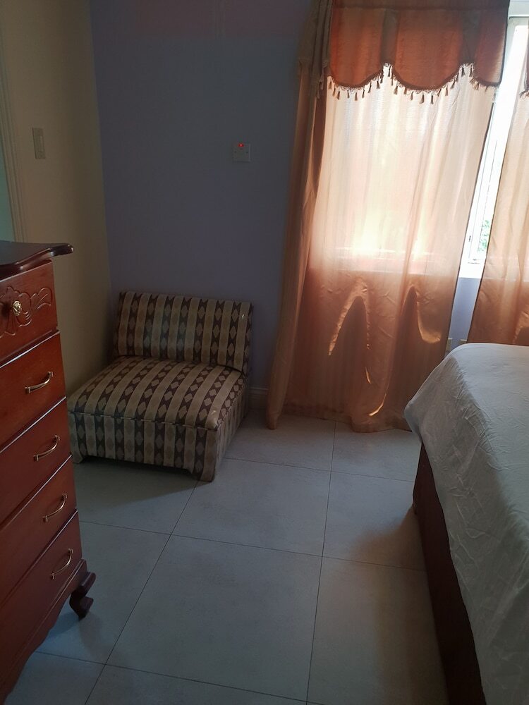 Kingston Paradise Place Rooms