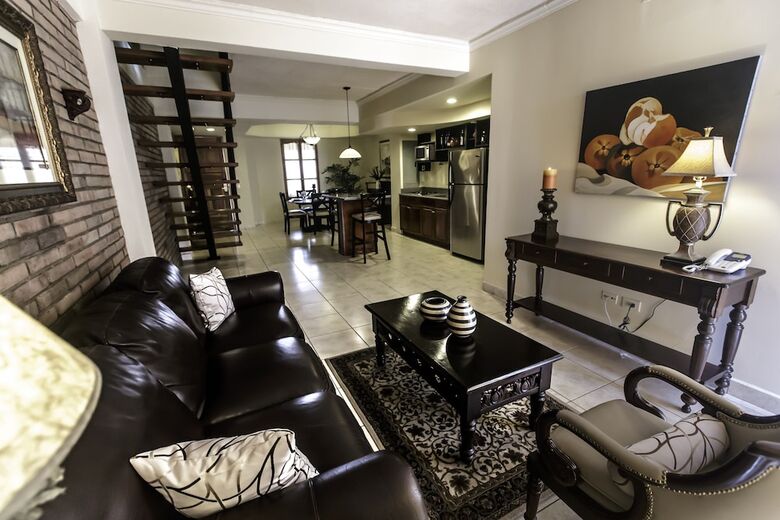 Hotel Altos De Fontana
