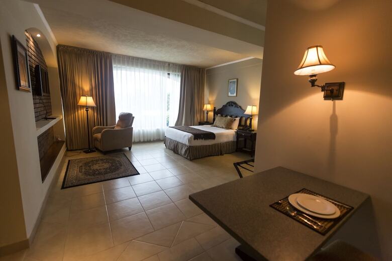 Hotel Altos De Fontana