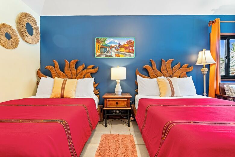 Coconut Row Boutique Hotel