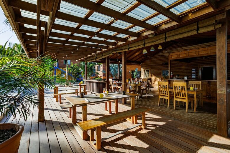 Coconut Row Boutique Hotel
