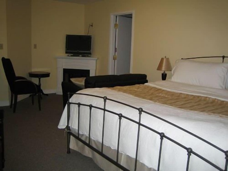 Bed & Breakfast Orchid Inn And Ginger Restaurant