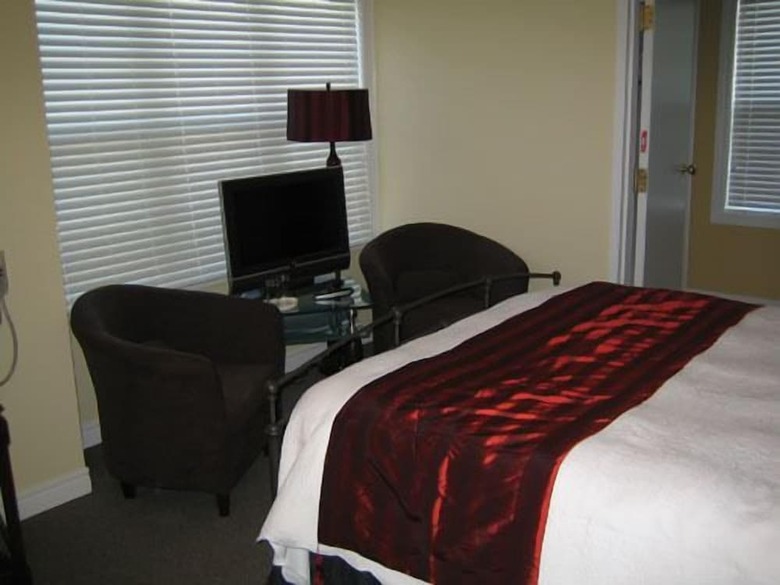 Bed & Breakfast Orchid Inn And Ginger Restaurant