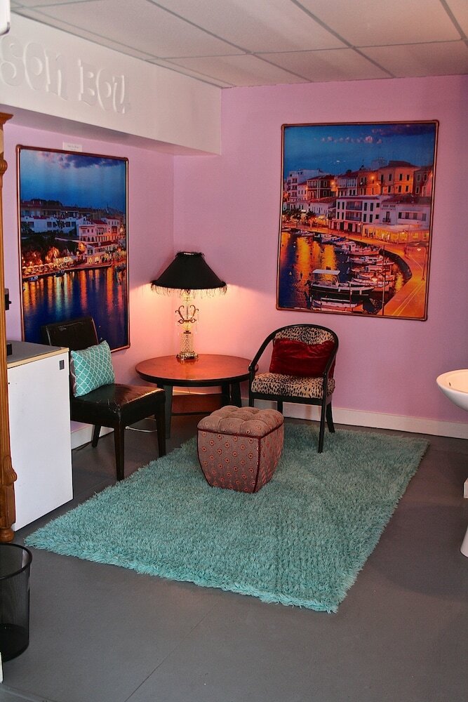 Hotel The Loft At Menorcan Square