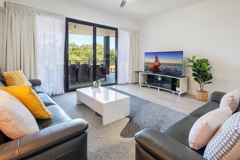 The Bay Apartments