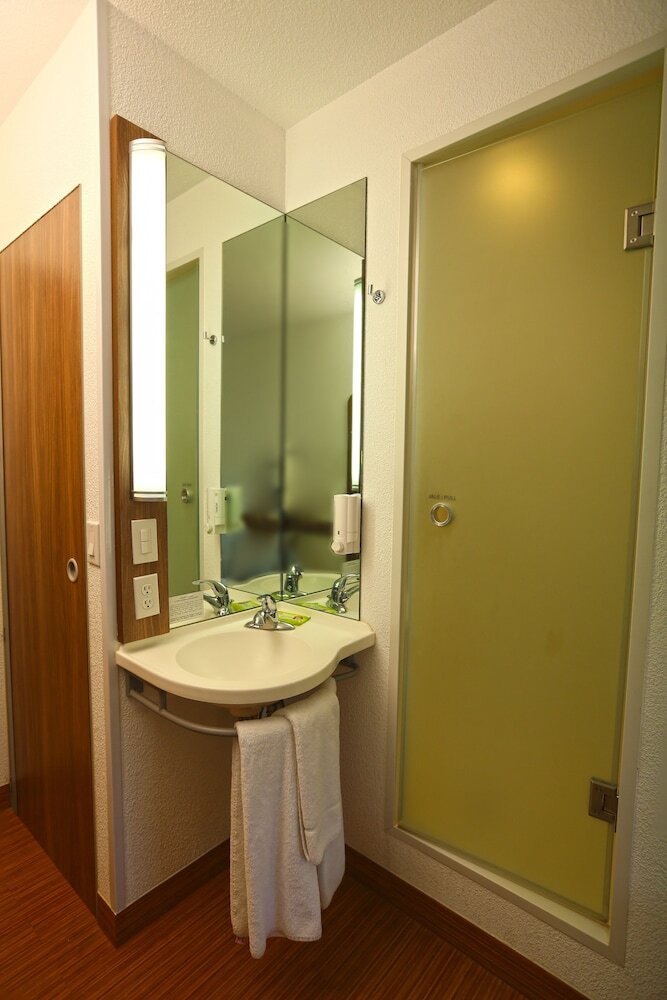 Hotel Hi! Santa Catarina