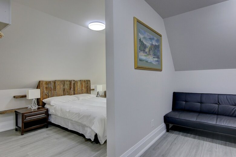Spadina Guesthouse