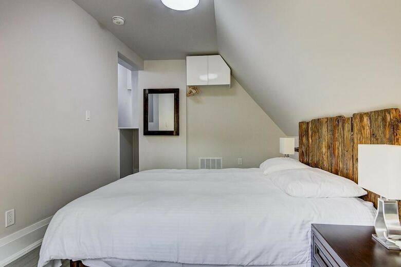 Spadina Guesthouse