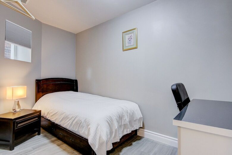 Spadina Guesthouse