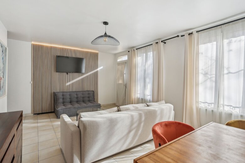 Hotel H�tel Robespierre