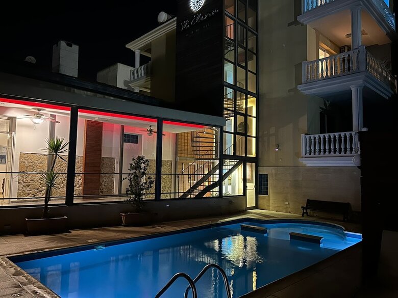 Hotel Elena Boutique Residence