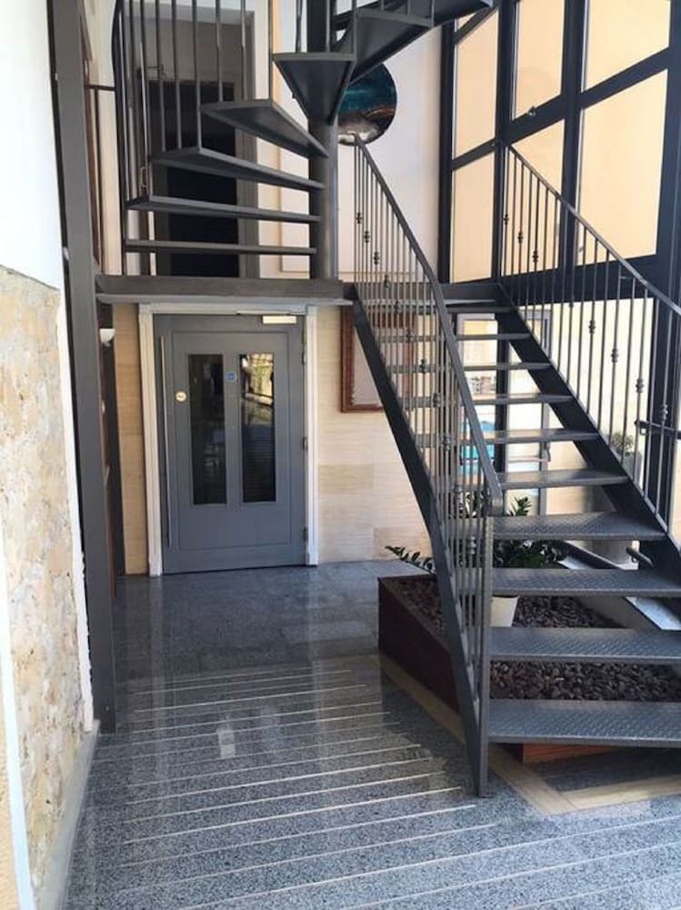 Hotel Elena Boutique Residence