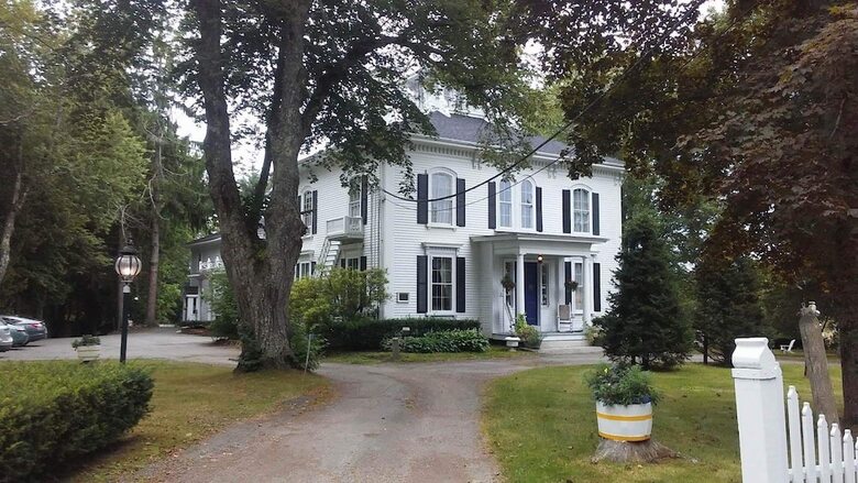 Posada Homeport Inn And Tavern