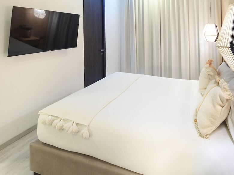 Aparthotel Tribu Sonata