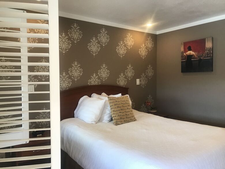 Hotel Chardonnay Lodge