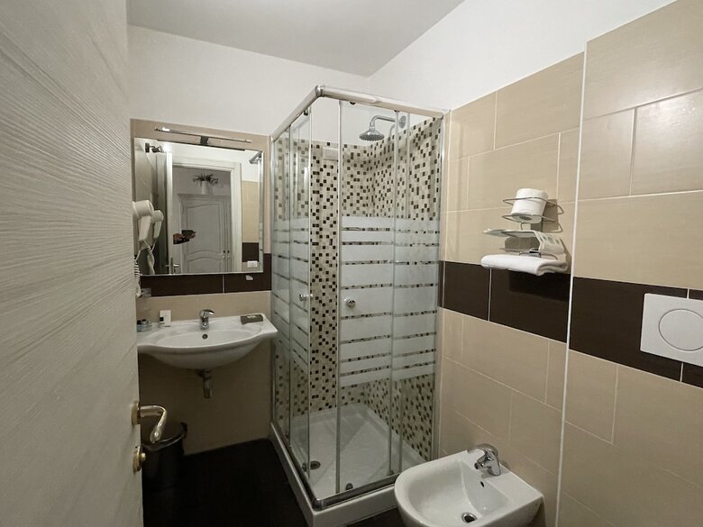Ad Cavour Luxury Rooms
