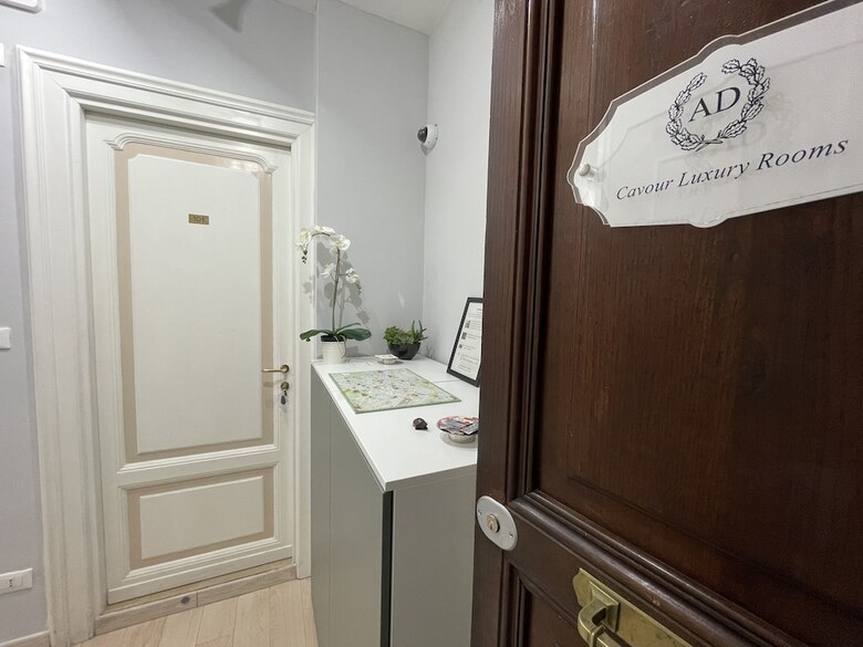 Ad Cavour Luxury Rooms