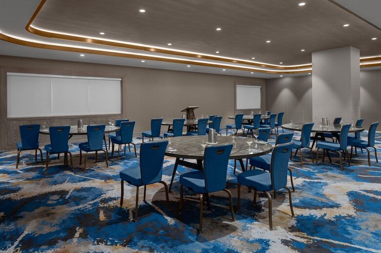 Hotel Courtyard By Marriott Calgary Downtown