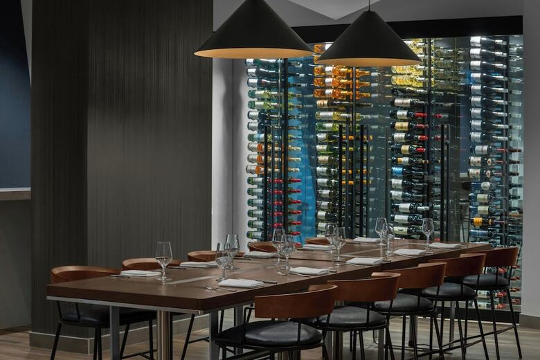 Hotel Courtyard By Marriott Calgary Downtown