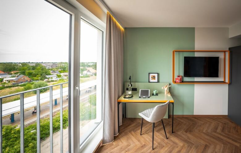 Loginn Hotel Berlin Airport