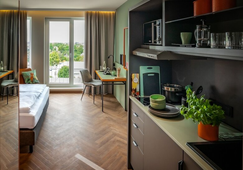 Loginn Hotel Berlin Airport
