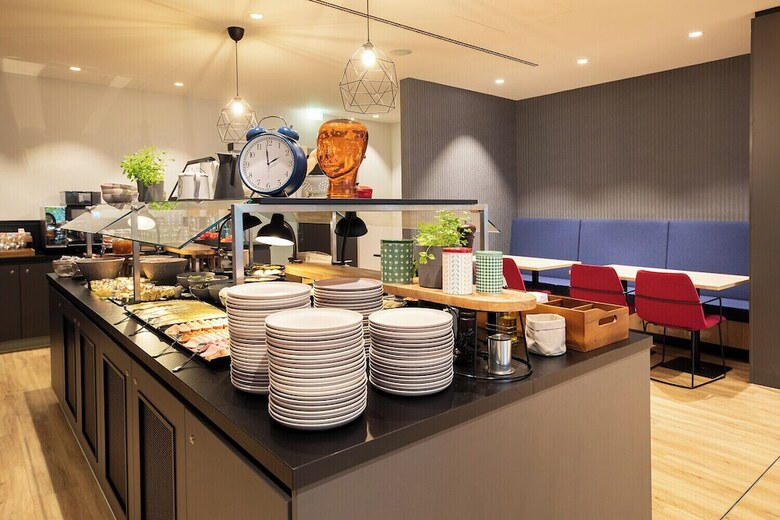 Loginn Hotel Berlin Airport