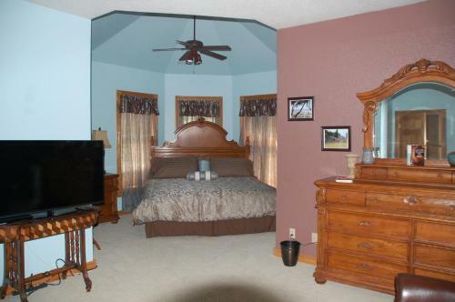 Shiloah Manor B&B And Event Center